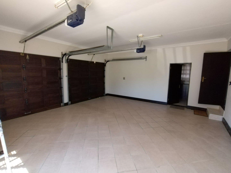 3 Bedroom Property for Sale in Jeffreys Bay Central Eastern Cape
